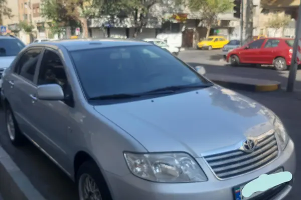 تویوتا کرولا