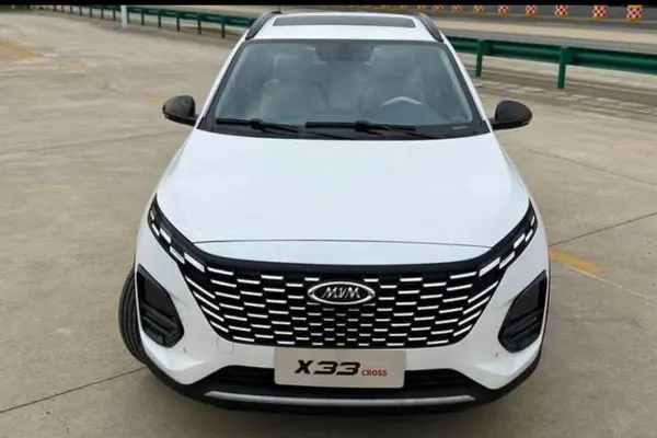 ام وی ام X33 کراس
