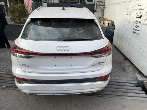 آئودی Q4 e-tron