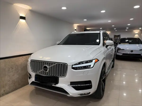 ولوو XC90