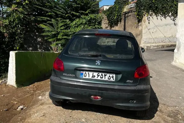 پژو 206