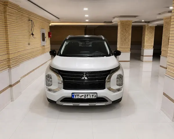 میتسوبیشی اوتلندر