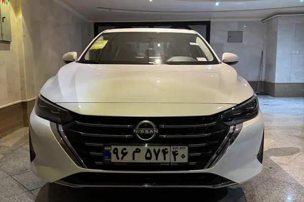 عکس نیسان سیلفی