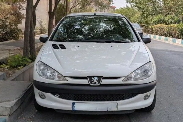پژو 206