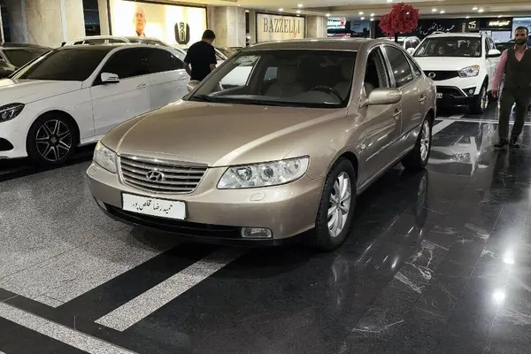 هیوندای آزرا (گرنجور)