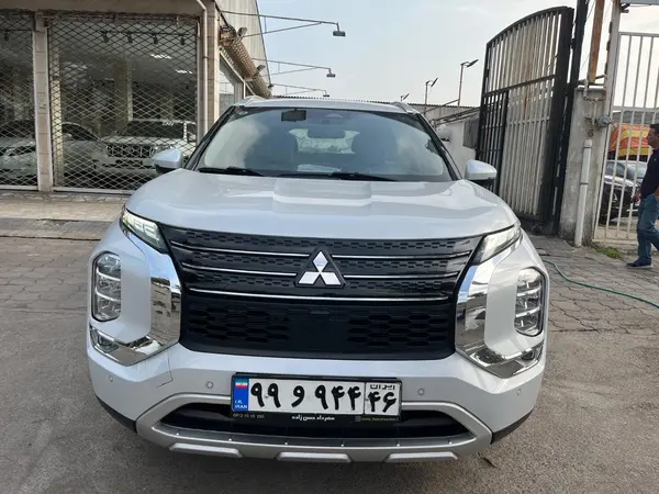 میتسوبیشی اوتلندر