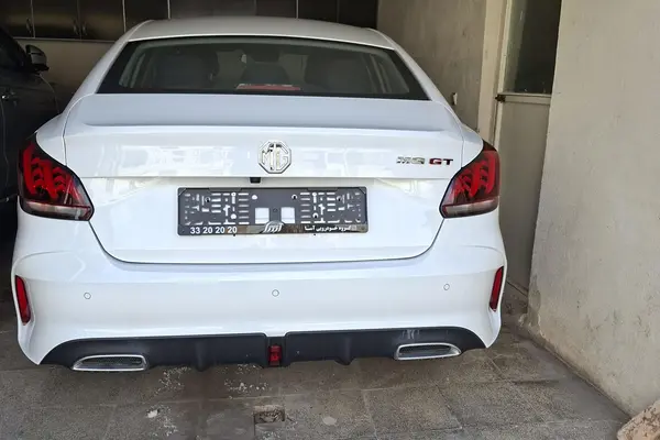 عکس ام جی GT