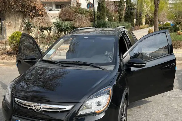 عکس لیفان X50