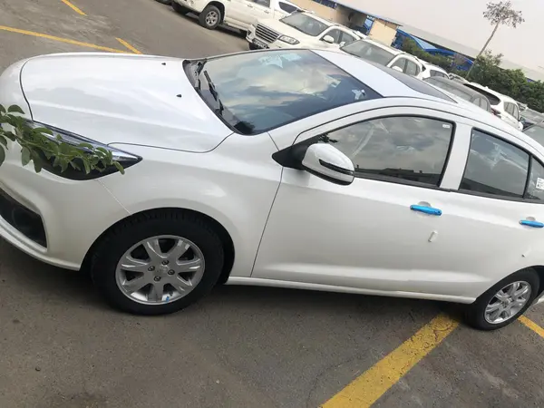 عکس شاهین اتوماتیک CVT