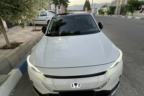 عکس هوندا eNS1