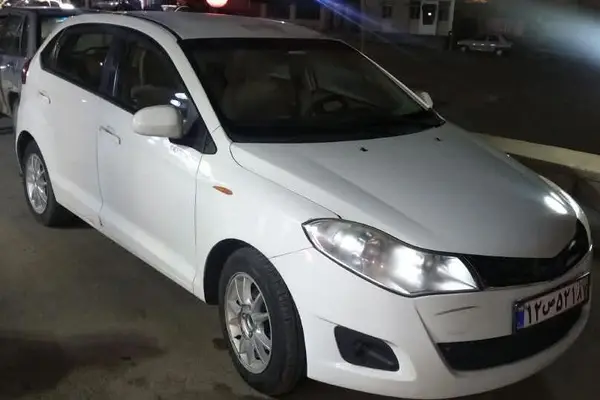 ام وی ام 315هاچ بک