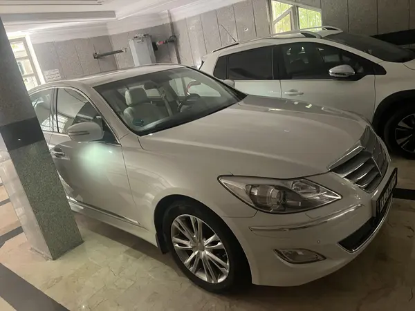 هیوندای جنسیس