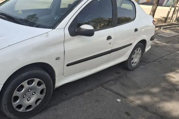 پژو 206 SD