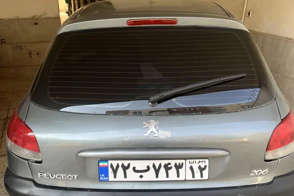 پژو 206