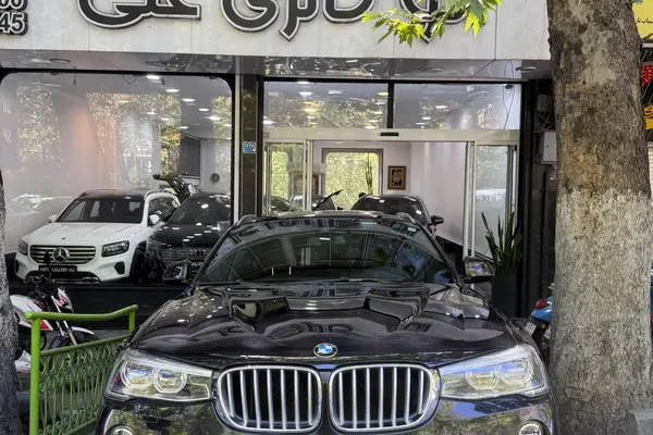 بی ام و X4