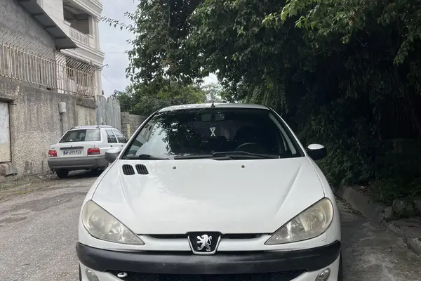 پژو 206