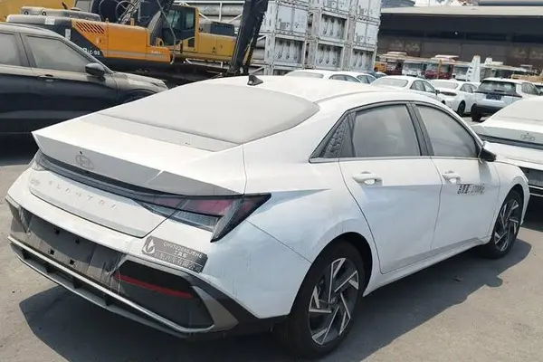 هیوندای النترا