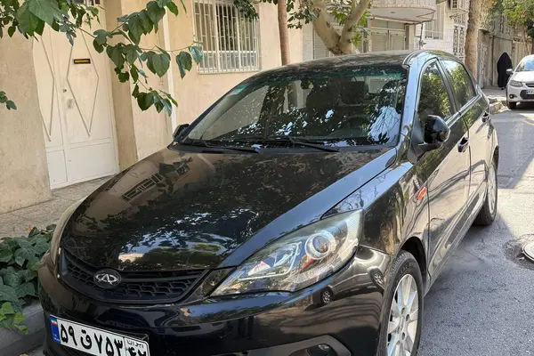 ام وی ام 315هاچ بک