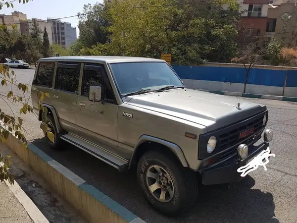 نیسان پاترول چهار در