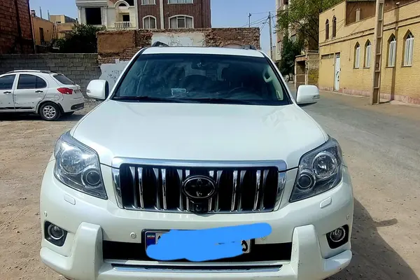تویوتا پرادو  چهار در