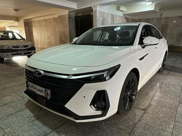 فونیکس آریزو 8 (Z8)