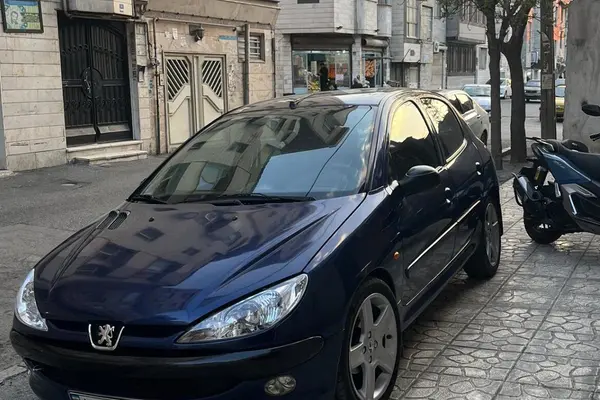 پژو 206