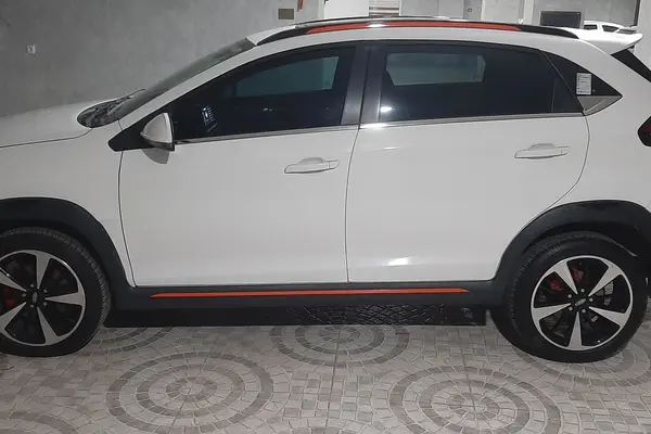 ام وی ام X33 کراس