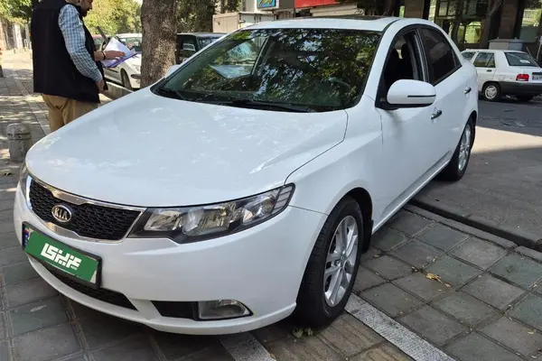 عکس کیا سراتو (مونتاژ)