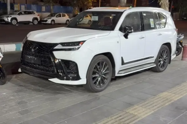 لکسوس LX