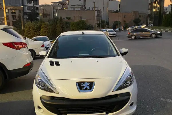 پژو 207