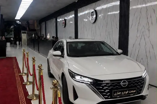 عکس نیسان سیلفی e-POWER