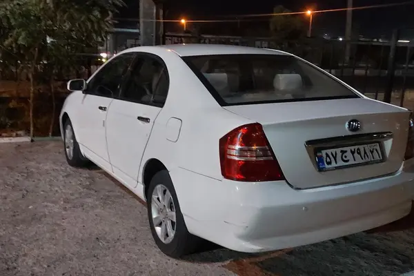 عکس لیفان 620