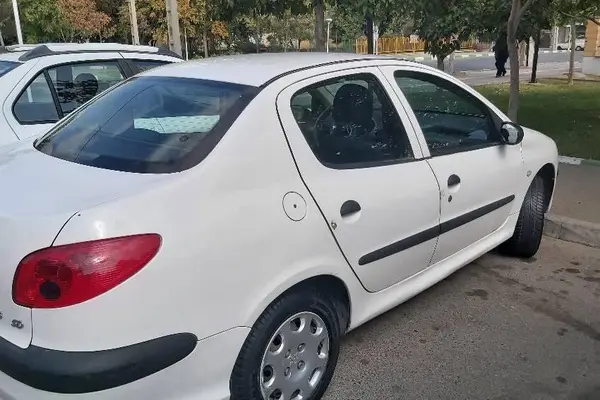 پژو 206 SD