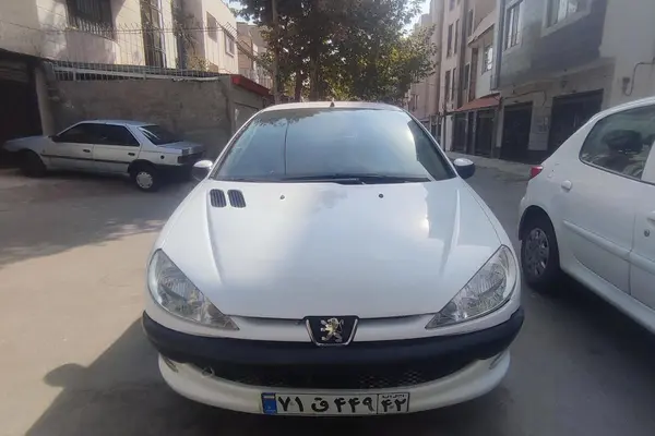 پژو 206