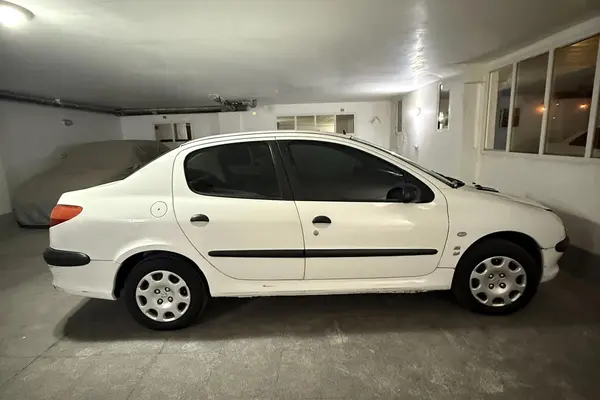 پژو 206 SD