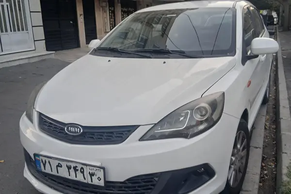 ام وی ام 315هاچ بک