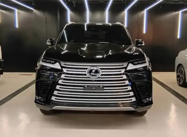 عکس لکسوس LX