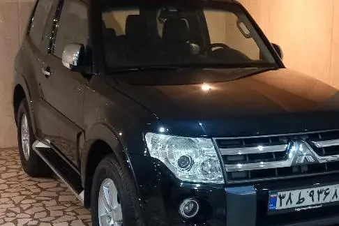 میتسوبیشی پاجرو دو در