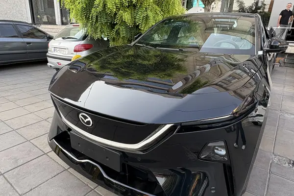 عکس مزدا EZ60 EREV
