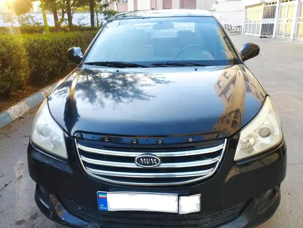 عکس ام وی ام 550
