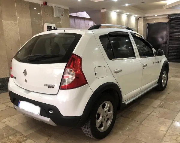 عکس رنو ساندرو