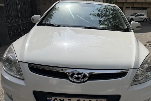 هیوندای i30