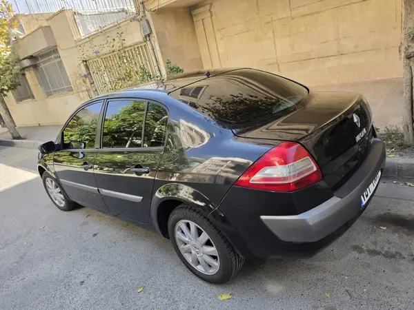رنو مگان (مونتاژ)