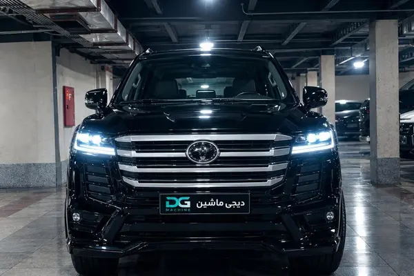 تویوتا لندکروز چهار در