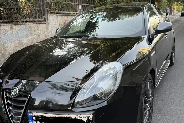 آلفارومئو جولیتا
