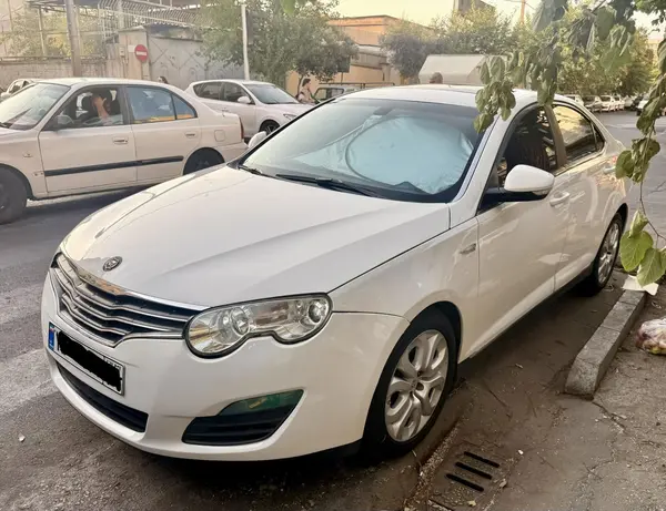 عکس ام جی 550