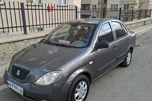 تیبا صندوق دار
