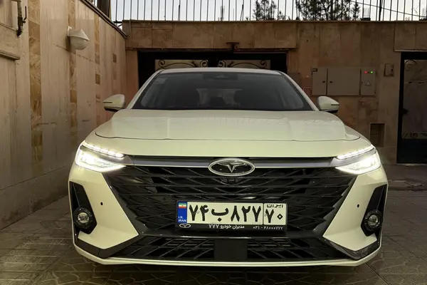 فونیکس آریزو 8 (Z8)