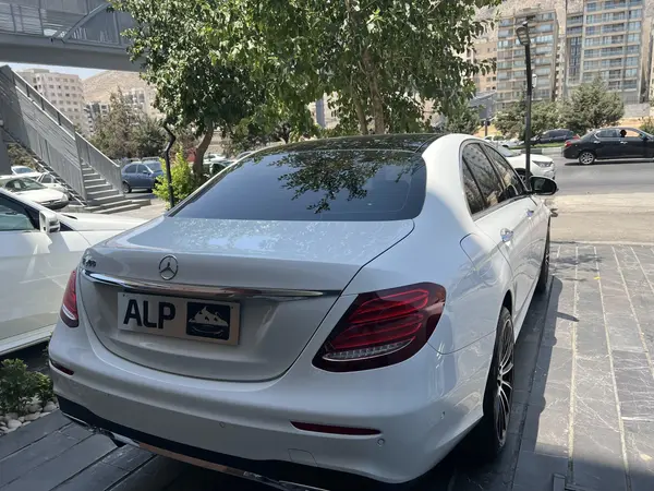 عکس بنز کلاس E