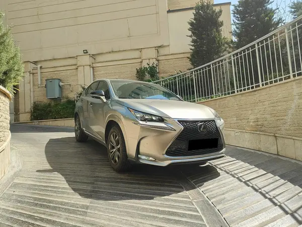 لکسوس NX
